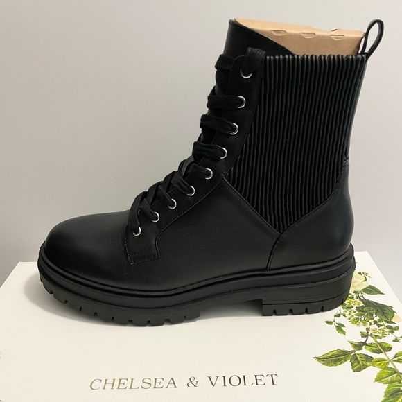 NIB Chelsea & Violet Rumi Leather Lace-Up Chunky Lug Sole Combat Booties Bla… - Picture 3 of 15